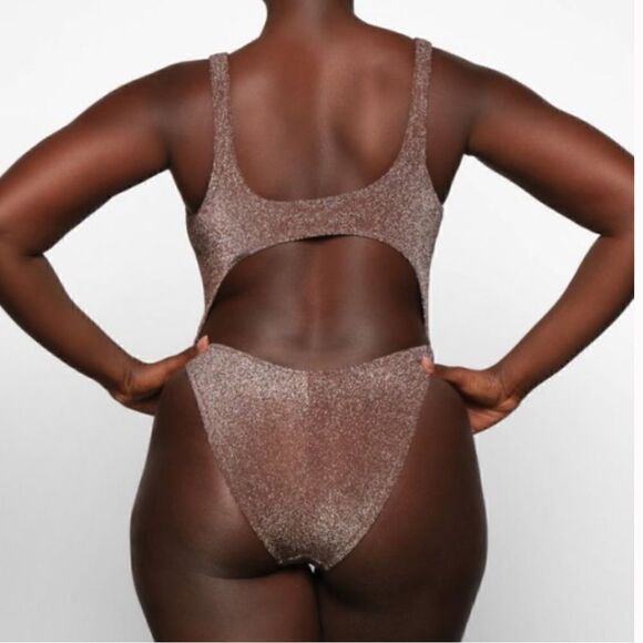 NWT ~ SKIMS ~ Glitter Swim Monokini One Piece - Picture 3 of 11